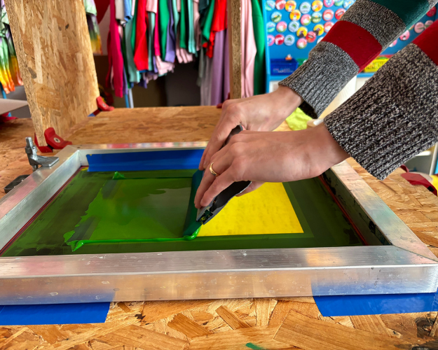 ►  STEP 11 — and this is how you apply a flood stroke