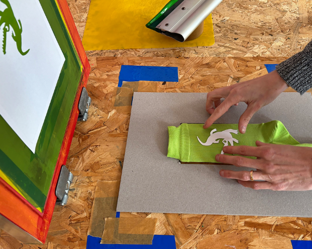 ►  STEP 13 — Align the socket and position it in the registration